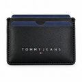 Portacarte Tommy Jeans nero con logo argentato, fronte su sfondo bianco